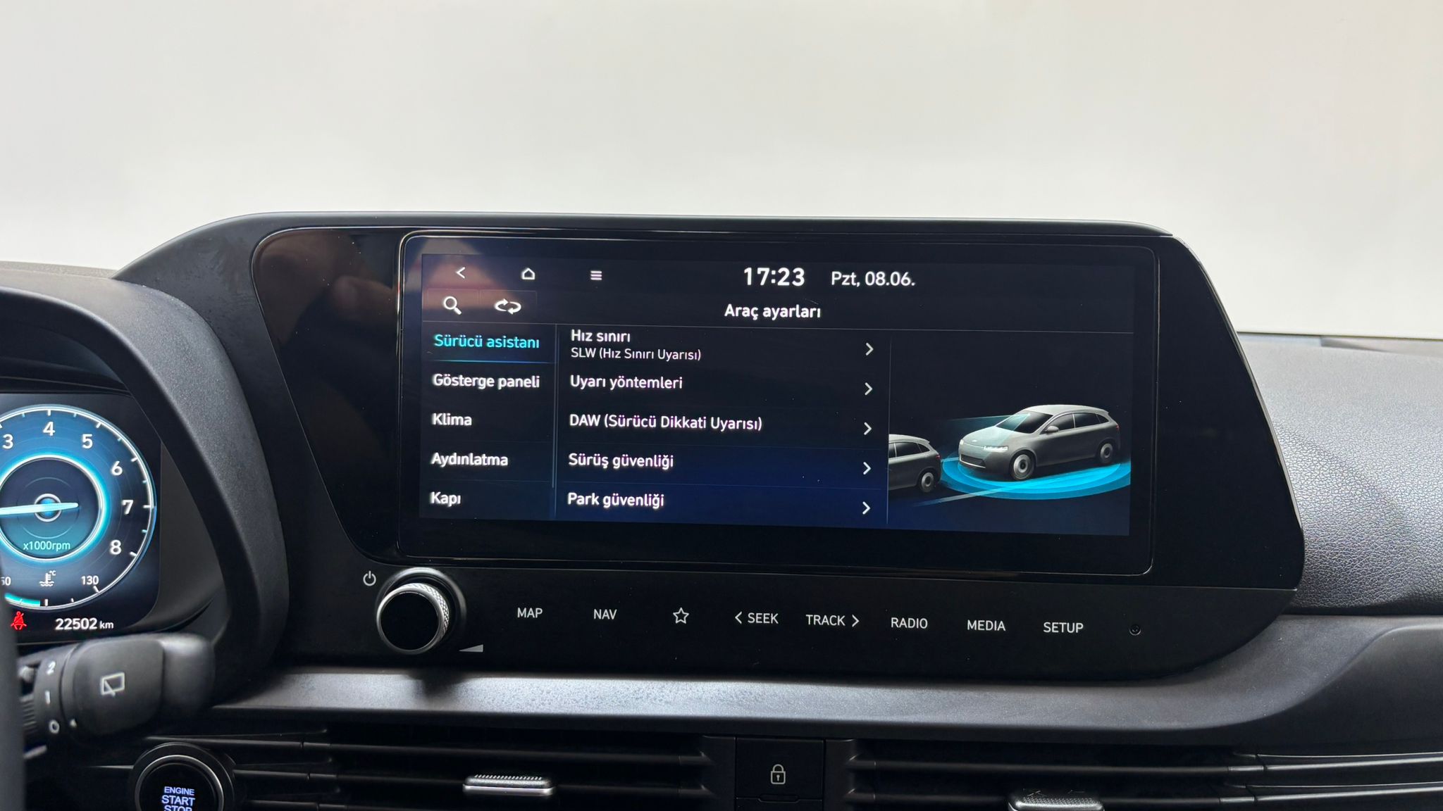 HYUNDAI i20 3